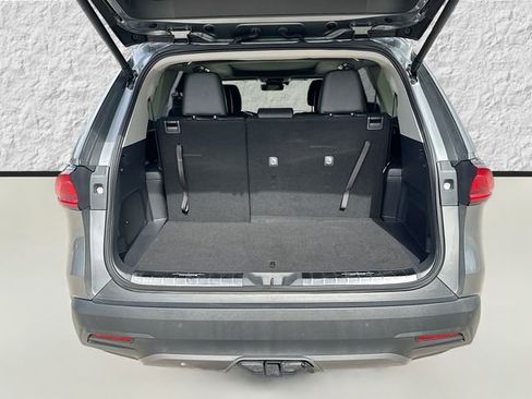 Used 2025 Toyota Grand Highlander AWD Hybrid image 12