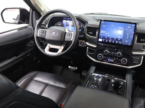 Used 2024 Ford Expedition Max XLT image 21
