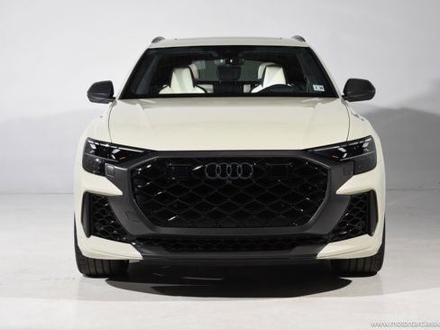 Used 2025 Audi RS Q8 performance AWD/4WD image 2