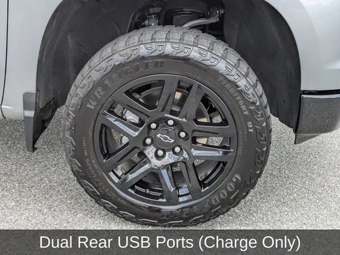 Used 2024 Chevrolet Silverado 1500 Custom Trail Boss w/ LPO, Dark Essentials Package AWD/4WD image 11