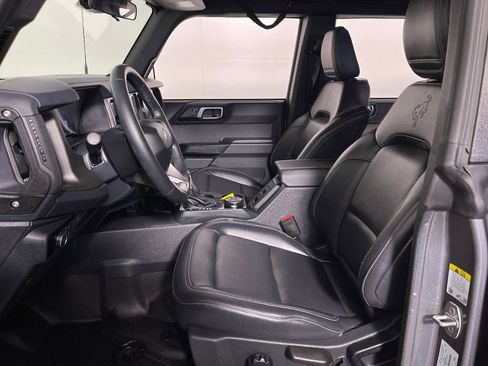 Used 2025 Ford Bronco Big Bend w/ Black Diamond Package AWD/4WD image 12