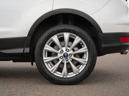 Used 2018 Ford Escape Titanium AWD/4WD image 11