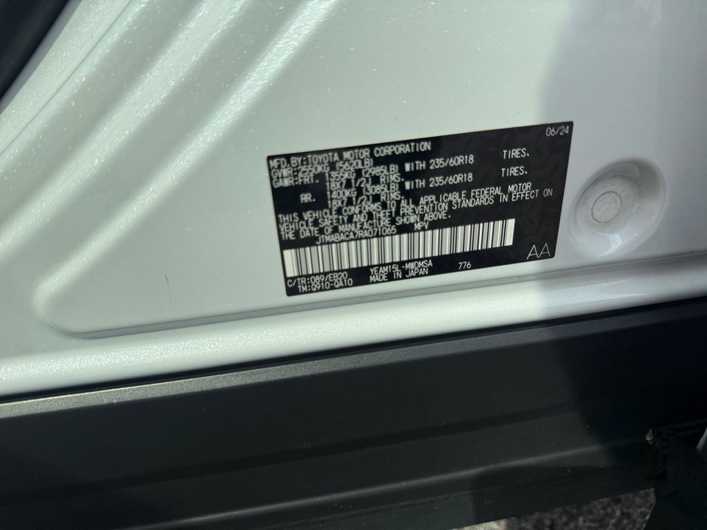 Used 2024 Toyota bZ4X AWD w/ Weather Package image 29