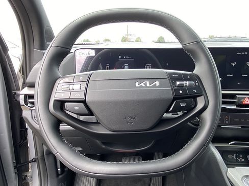 New 2026 Kia Sportage X-Line AWD/4WD image 16