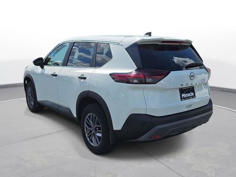 Used 2023 Nissan Rogue S AWD/4WD image 8