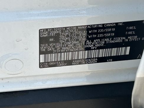 Used 2025 Toyota RAV4 Limited w/ Advanced Technology Package FWD image 35