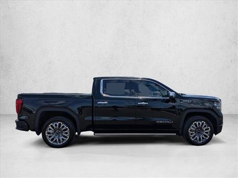 Used 2023 GMC Sierra 1500 Denali Ultimate AWD/4WD image 4