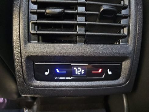 Used 2024 Volkswagen Golf R AWD/4WD image 30