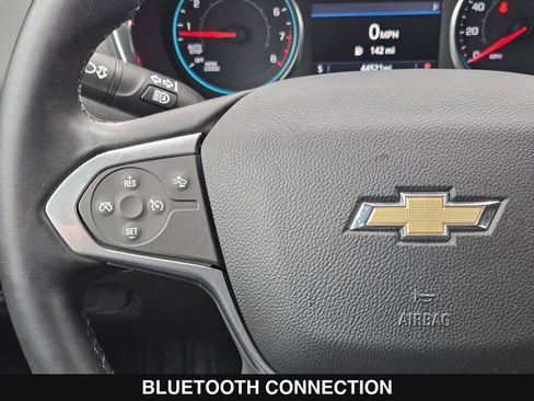 Used 2023 Chevrolet Traverse LT FWD image 26
