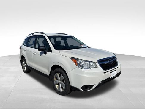 Used 2016 Subaru Forester 2.5i w/ Alloy Wheel Package AWD/4WD image 9
