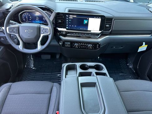 New 2026 Chevrolet Silverado 1500 RST w/ Z71 Off-Road Package AWD/4WD image 15