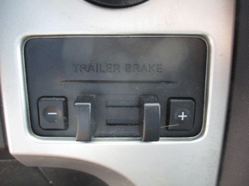 Used 2013 Ford F150 XLT w/ Luxury Equipment Group image 33