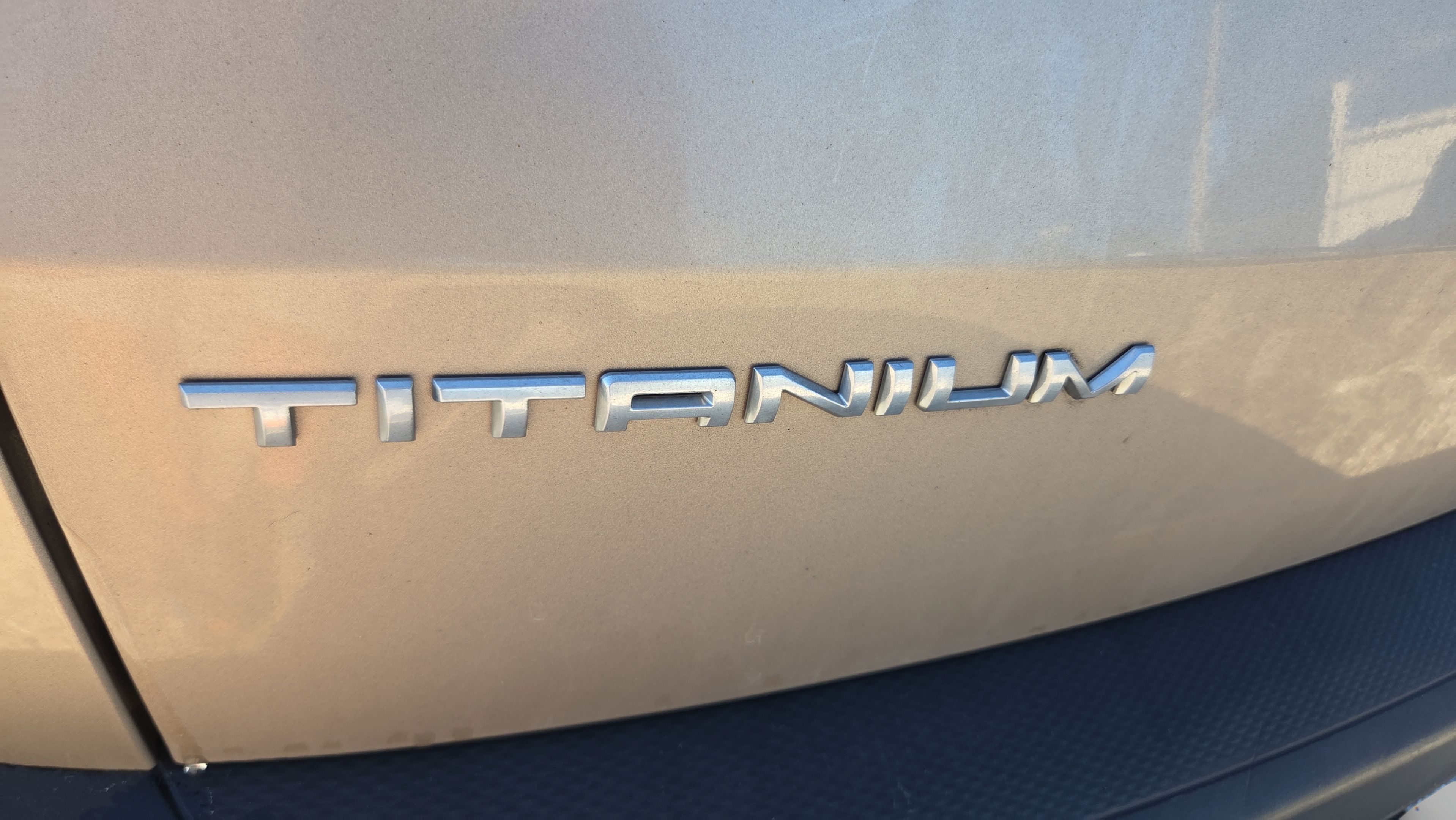 Used 2020 Ford Escape Titanium AWD/4WD image 16