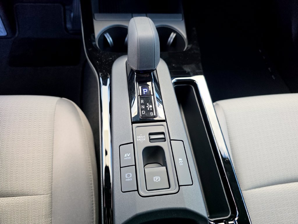 New 2027 Toyota Prius LE FWD image 27
