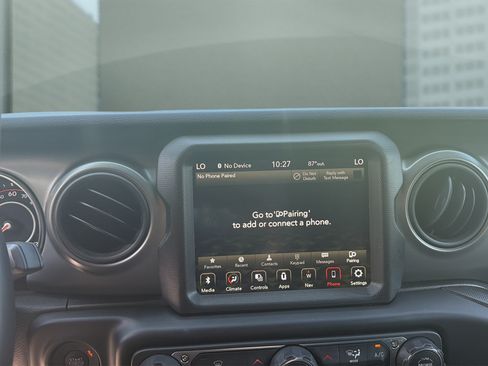 Used 2022 Jeep Wrangler Unlimited Sport w/ Sun And Sound Package AWD/4WD image 25