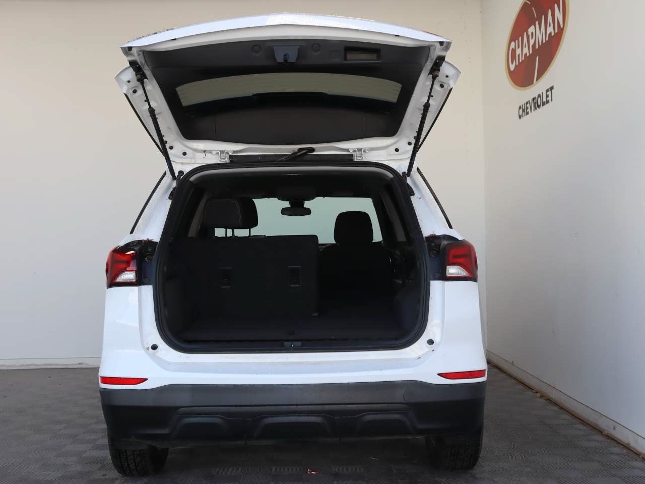 Certified 2023 Chevrolet Equinox LS w/ LS Convenience Package FWD image 5
