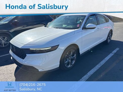 Used 2023 Honda Accord EX image 3