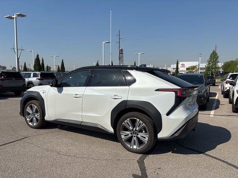 Used 2024 Subaru Solterra Touring image 6