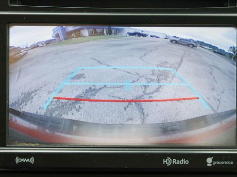 Used 2019 Toyota Tacoma SR5 AWD/4WD image 30