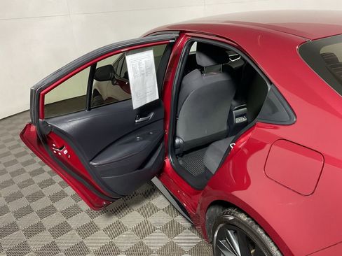 Used 2025 Toyota Corolla SE image 29