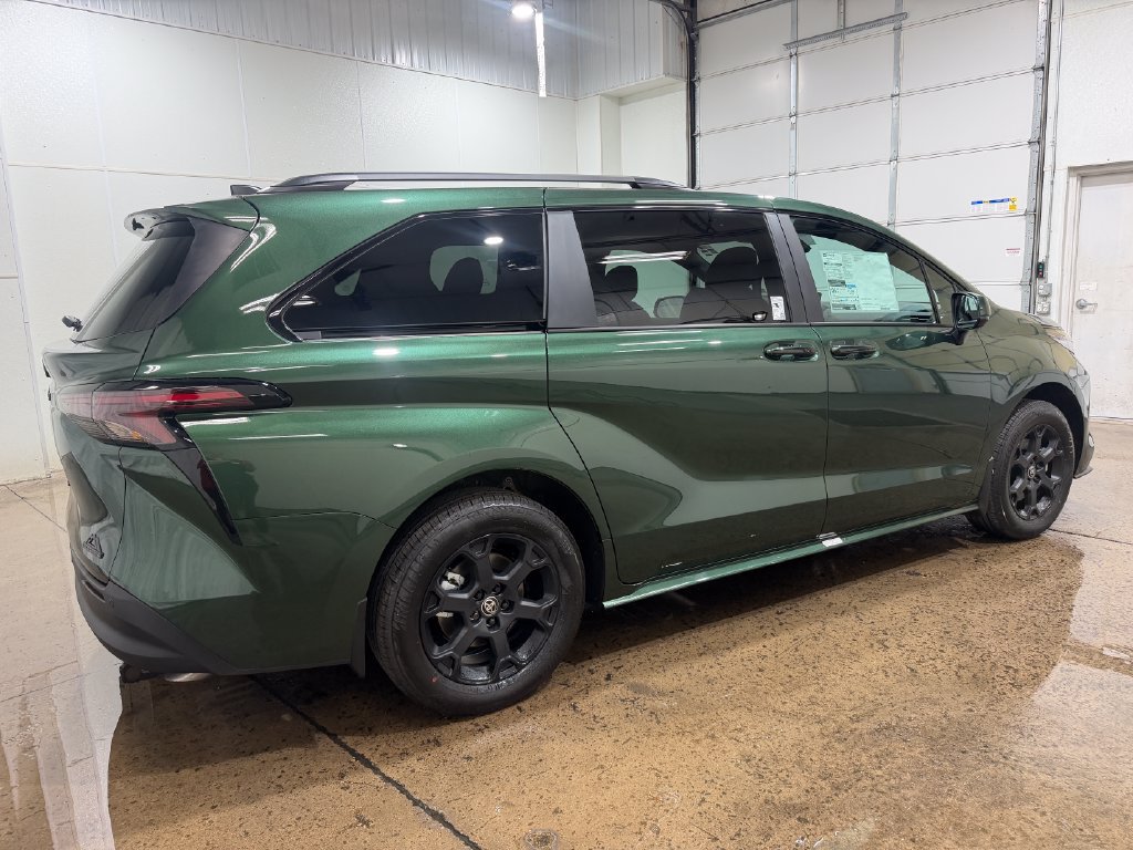 New 2026 Toyota Sienna XLE Woodland Edition AWD/4WD image 16