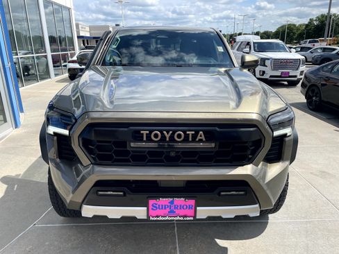 Used 2024 Toyota Tacoma 4x4 Double Cab Hybrid image 5