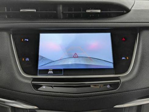 Used 2024 Cadillac XT6 Luxury AWD/4WD image 32