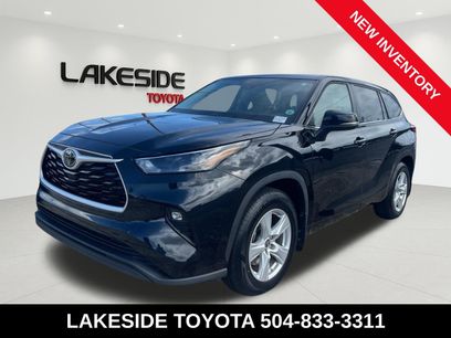Used 2023 Toyota Highlander LE