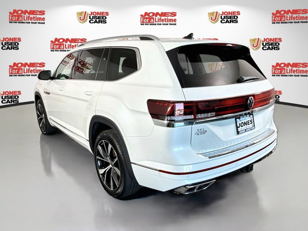 Used 2024 Volkswagen Atlas SEL Premium R-Line AWD/4WD image 2
