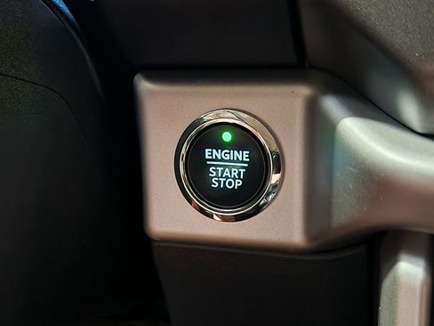 Used 2022 Ford Expedition XLT AWD/4WD image 41
