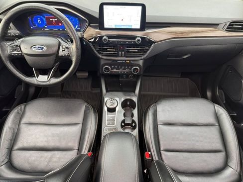 Used 2020 Ford Escape Titanium image 12