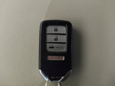 Used 2019 Honda Accord LX image 32