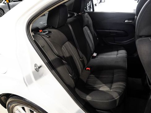 Used 2019 Chevrolet Sonic LT w/ Convenience Package image 33