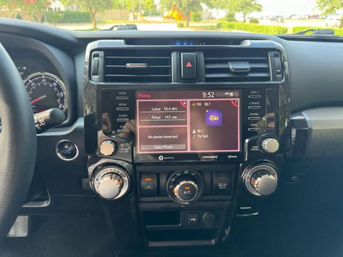 Used 2021 Toyota 4Runner TRD Off-Road image 23