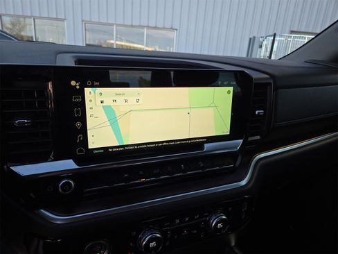 Used 2022 GMC Sierra 1500 SLT w/ SLT Convenience Package image 24