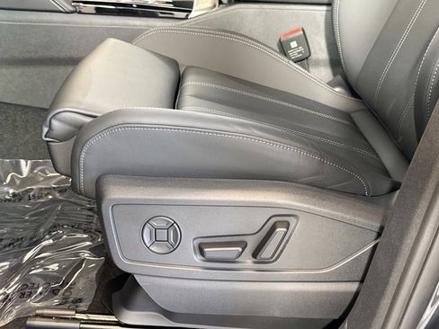 New 2025 Audi Q5 Premium Plus image 16