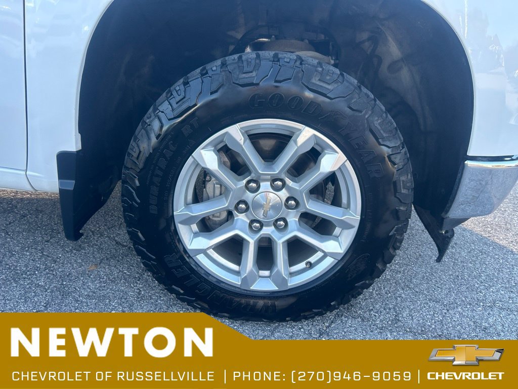 Used 2023 Chevrolet Silverado 1500 LT AWD/4WD image 43