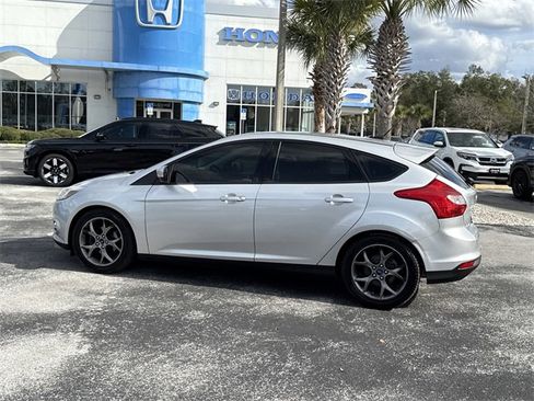Used 2014 Ford Focus SE w/ Equipment Group 201A image 11