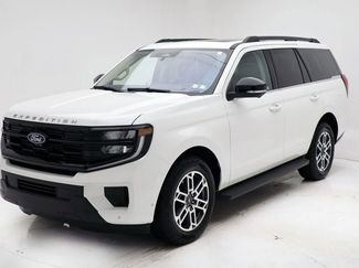 Used 2025 Ford Expedition Active video 2
