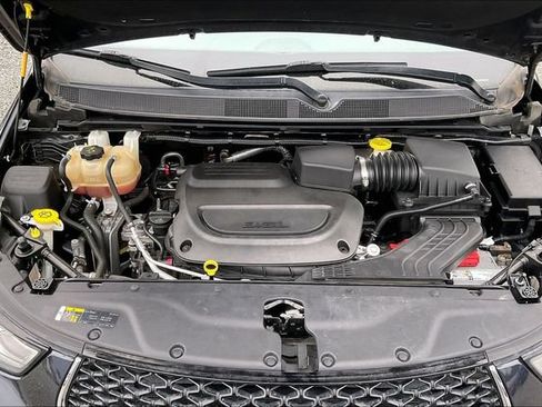 Used 2021 Chrysler Pacifica Touring-L FWD image 29