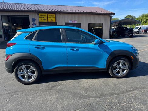 Used 2023 Hyundai Kona SEL w/ Convenience Package image 4