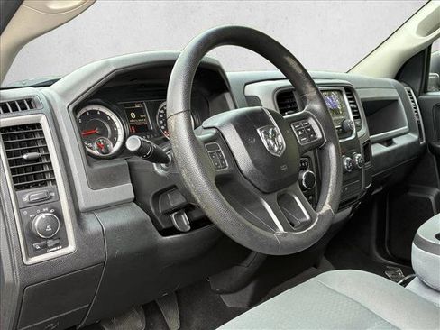 Used 2017 RAM 1500 Express AWD/4WD image 12