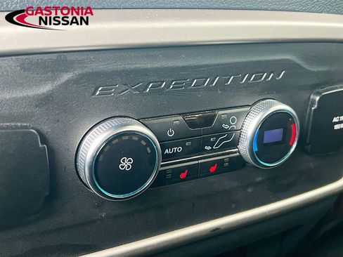 Used 2024 Ford Expedition Max Limited image 34