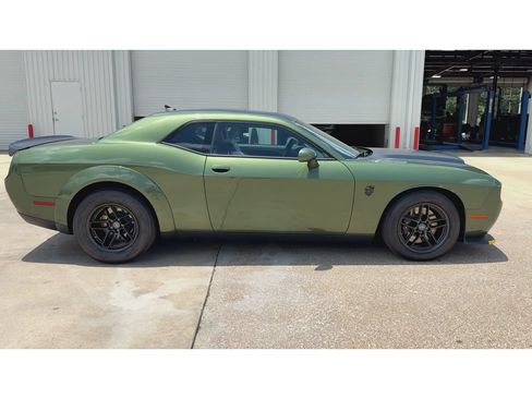 Used 2023 Dodge Challenger SRT Hellcat Redeye RWD image 9