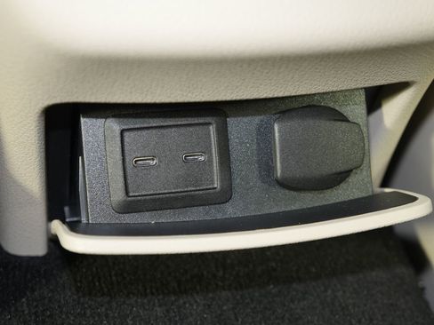 Certified 2023 Mercedes-Benz E 350 4MATIC Sedan image 35