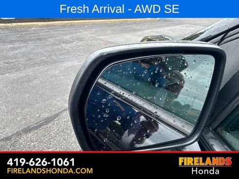 Used 2022 Ford Edge SE w/ Black Appearance Package AWD/4WD image 10