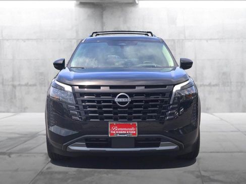 New 2026 Nissan Pathfinder Platinum AWD/4WD image 4