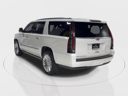 Used 2020 Cadillac Escalade ESV Platinum image 6