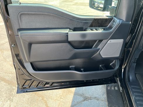 Used 2024 Ford F250 Lariat w/ Lariat Ultimate Package AWD/4WD image 10