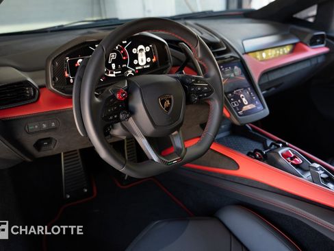 Used 2024 Lamborghini Revuelto AWD/4WD image 21